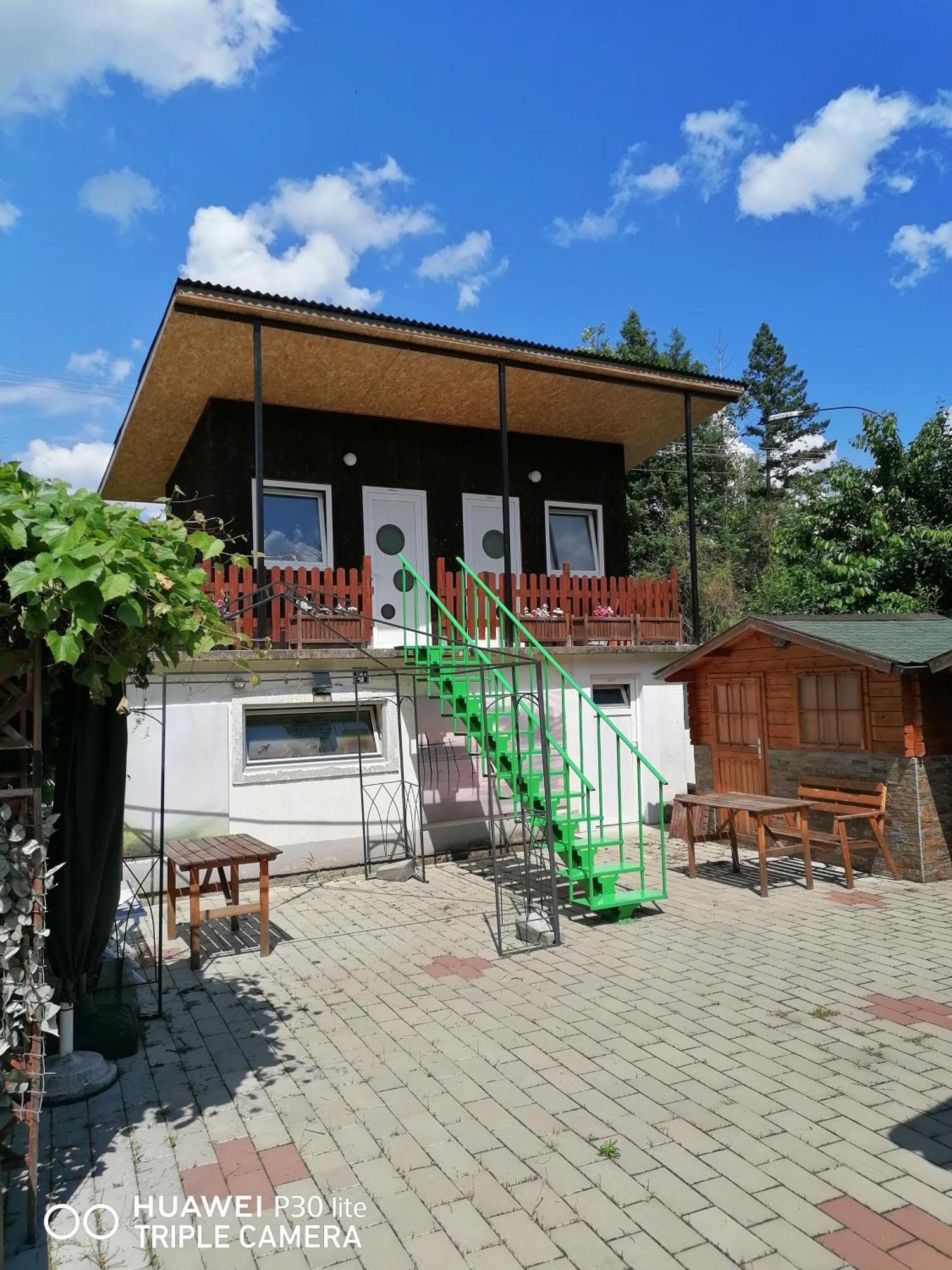 Hostel Trajan Donji Milanovac Exterior foto